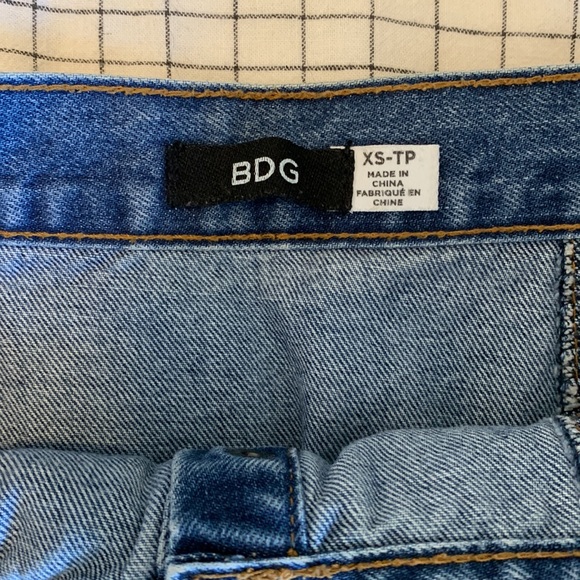 BDG Denim Button Up Skirt - Picture 3 of 4